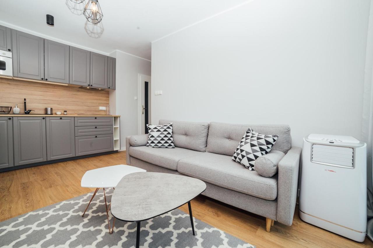 Pobookowane Chmielna Apartments Old Town Гданьск Экстерьер фото